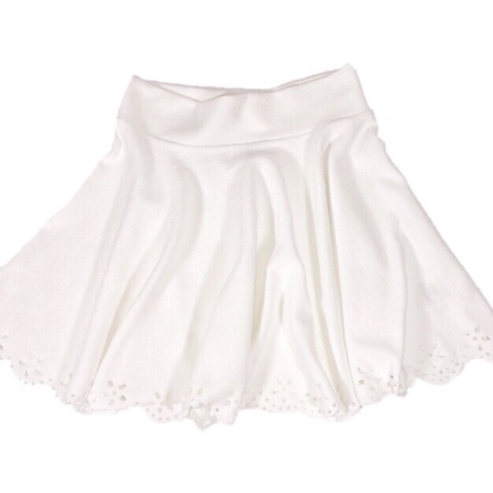 [Persian Collection] White Floral Cut Size Medium